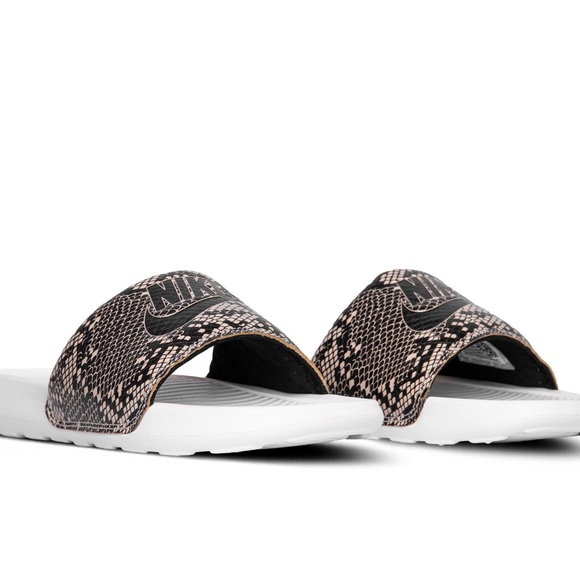 Women's Nike Victori One "Snakeskin" Print Slides, NWT - Picture 5 of 9